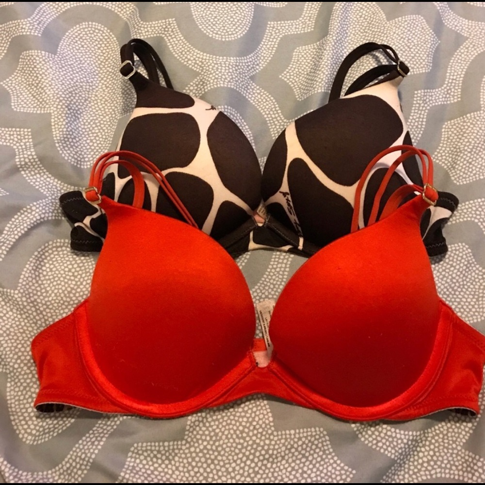 Victoria’s Secret very sexy push up bras